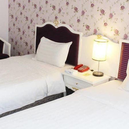 Chengdu Lilac Hotel Fei Cheng Branch Bagian luar foto
