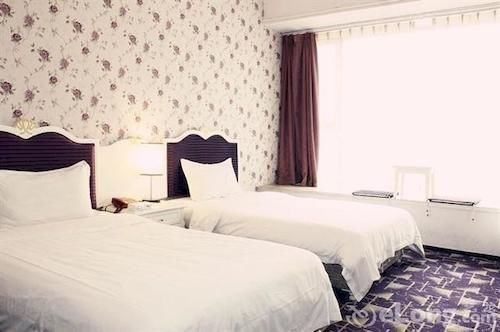 Chengdu Lilac Hotel Fei Cheng Branch Bagian luar foto