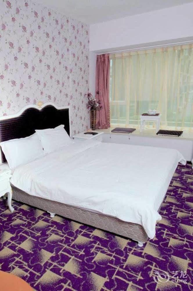 Chengdu Lilac Hotel Fei Cheng Branch Bagian luar foto