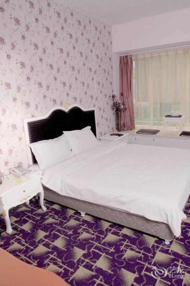 Chengdu Lilac Hotel Fei Cheng Branch Bagian luar foto